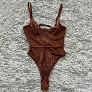 Brown Lace Lingerie Style Bodysuit With Underwire, Adjustable straps Womens Sz S